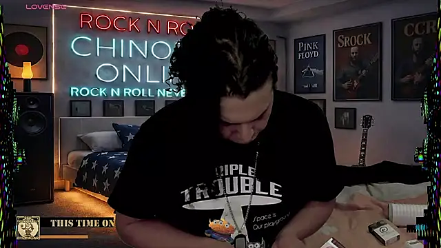 Snapshot of chino_roz chatting on 03/01/26, 09:31 chino roz online show from 03/01/26, 09:31