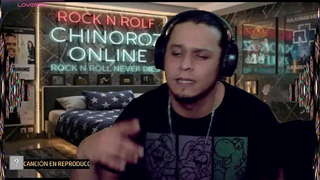 Snapshot of chino_roz chatting on 06/25/26, 07:19 chino roz online show from 06/25/26, 07:19