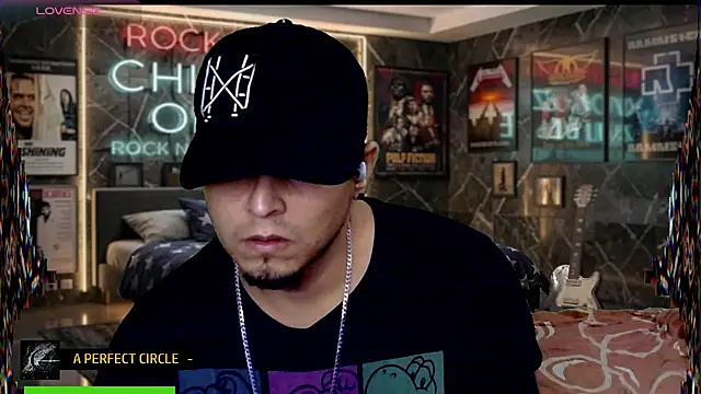 Snapshot of chino_roz chatting on 06/09/26, 07:15 chino roz online show from 06/09/26, 07:15