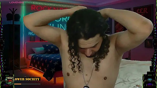 Snapshot of chino_roz chatting on 02/11/26, 09:42 chino roz online show from 02/11/26, 09:42