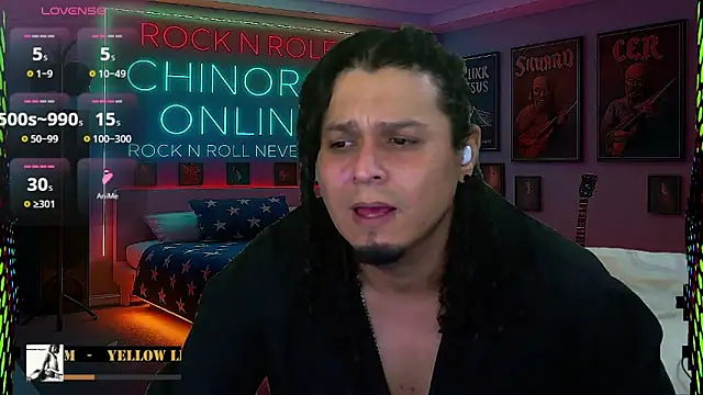 Snapshot of chino_roz chatting on 02/15/26, 06:14 chino roz online show from 02/15/26, 06:14