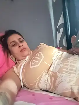 Latina sexy1 online show from 11/10/25, 01:38