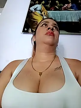 Latina sexy1 online show from 04/10/26, 02:02