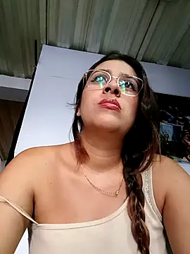 Latina sexy1 online show from 02/26/26, 12:38