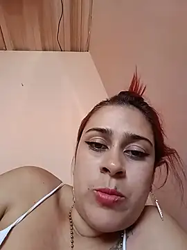 Snapshot of Latina_sexy1 chatting on 06/27/26, 06:25 Latina sexy1 online show from 06/27/26, 06:25