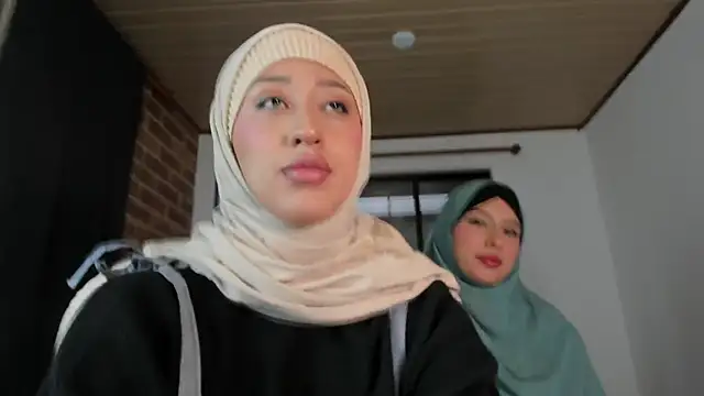 adila anich online show from 11/01/25, 09:30