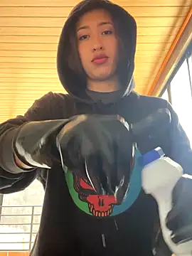 adila anich online show from 11/27/25, 07:36