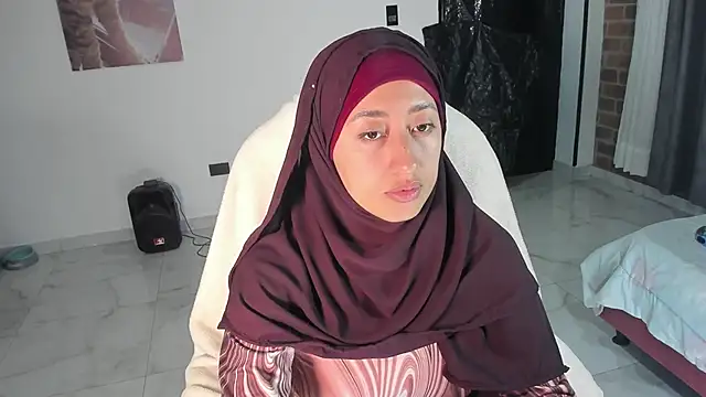 adila anich online show from 01/09/26, 12:39