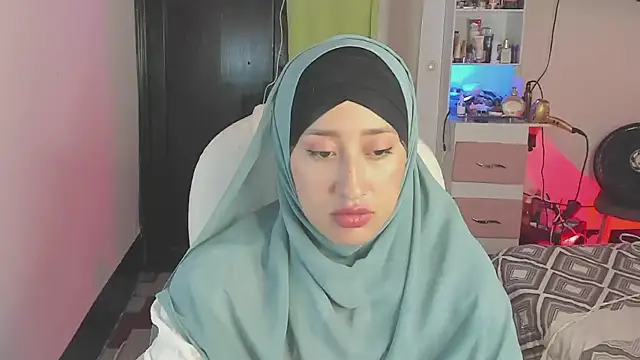 Snapshot of adila_anich chatting on 12/04/24, 12:24 adila anich online show from 12/04/24, 12:24