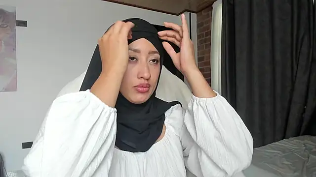 adila anich online show from 01/09/26, 08:16