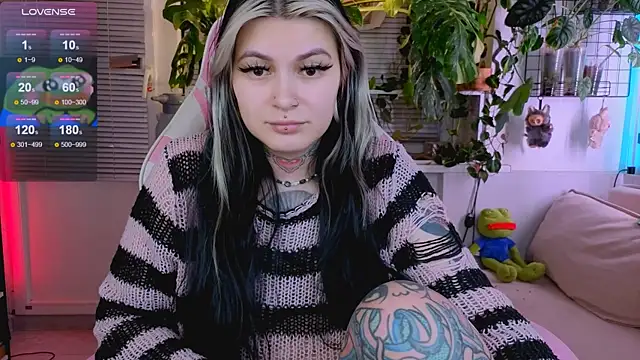 Snapshot of jelya_sg chatting on 12/14/25, 02:55 jelya sg online show from 12/14/25, 02:55