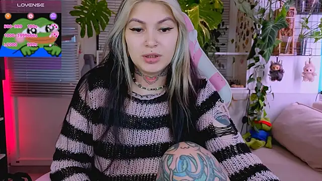 Snapshot of jelya_sg chatting on 10/26/25, 12:38 jelya sg online show from 10/26/25, 12:38