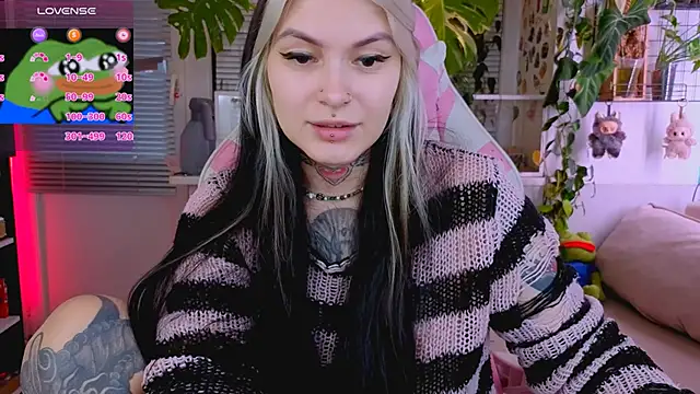 Snapshot of jelya_sg chatting on 10/18/25, 11:34 jelya sg online show from 10/18/25, 11:34