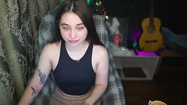 delicatedBailey online show from 02/08/25, 05:29