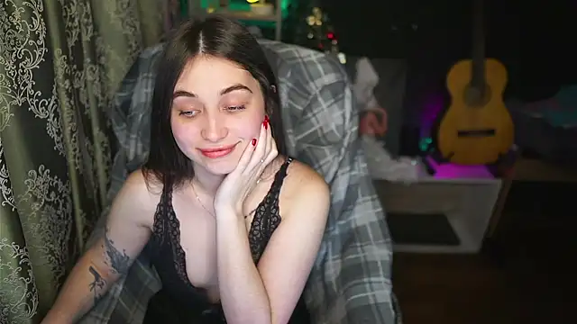 delicatedBailey online show from 02/26/25, 04:41