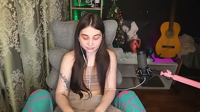 Snapshot of delicatedBailey chatting on 04/26/26, 02:14 delicatedBailey online show from 04/26/26, 02:14