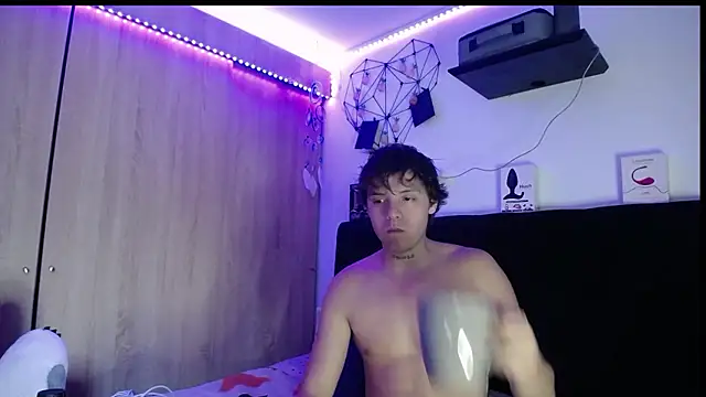 Snapshot of Santiago_kiler chatting on 01/12/26, 10:25 Santiago kiler online show from 01/12/26, 10:25