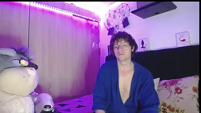 Santiago kiler online show from 03/24/26, 10:04