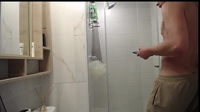 Santiago kiler online show from 11/15/25, 10:36