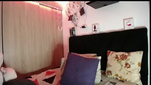 Snapshot of Santiago_kiler chatting on 02/21/26, 01:18 Santiago kiler online show from 02/21/26, 01:18