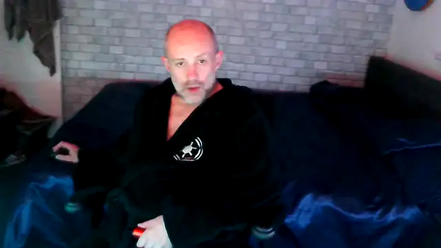 HnH69 online show from 04/23/26, 01:56