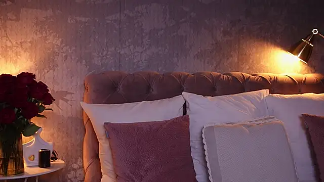 AngelaFay online show from 01/27/25, 12:22