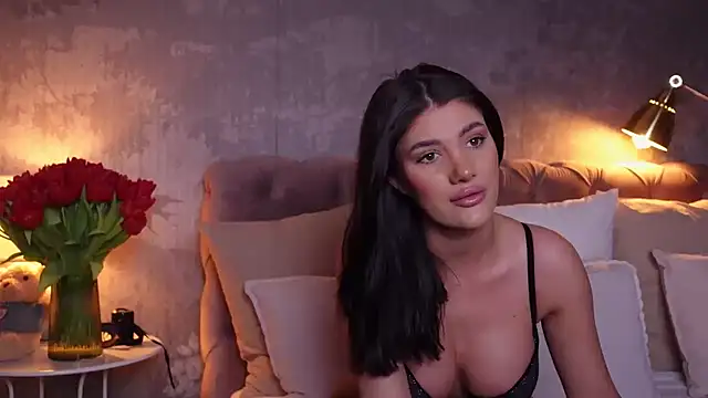 AngelaFay online show from 01/18/25, 05:20