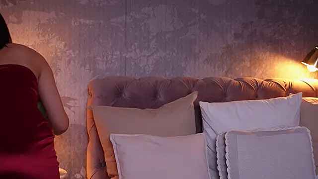 AngelaFay online show from 01/17/25, 05:32