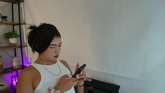 Sassy--Girl online show from 07/11/26, 08:31