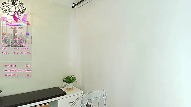 Sassy--Girl online show from 11/22/25, 06:07