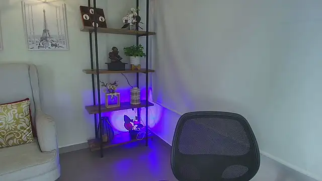 Sassy--Girl online show from 04/16/26, 06:52