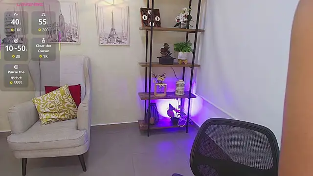 Sassy--Girl online show from 04/15/26, 06:23