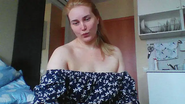 Snapshot of mmmPinUpGirl chatting on 07/08/26, 11:00 mmmPinUpGirl online show from 07/08/26, 11:00