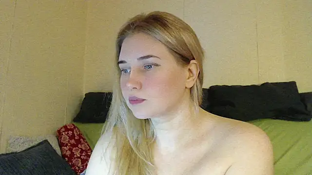 mmmPinUpGirl online show from 10/29/25, 05:56