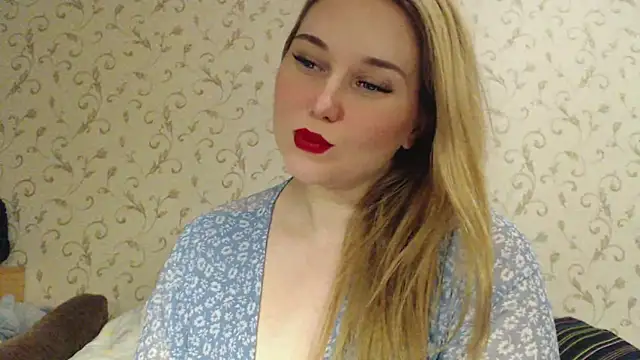 Snapshot of mmmPinUpGirl chatting on 02/18/25, 07:30 mmmPinUpGirl online show from 02/18/25, 07:30