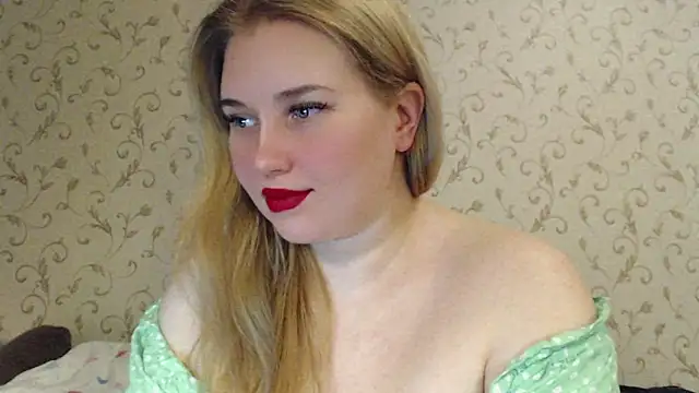 Snapshot of mmmPinUpGirl chatting on 02/16/25, 04:42 mmmPinUpGirl online show from 02/16/25, 04:42