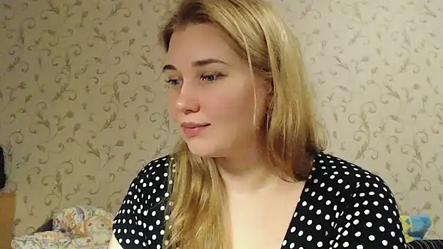 Snapshot of mmmPinUpGirl chatting on 02/03/25, 05:29 mmmPinUpGirl online show from 02/03/25, 05:29