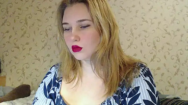 Snapshot of mmmPinUpGirl chatting on 03/10/25, 08:23 mmmPinUpGirl online show from 03/10/25, 08:23