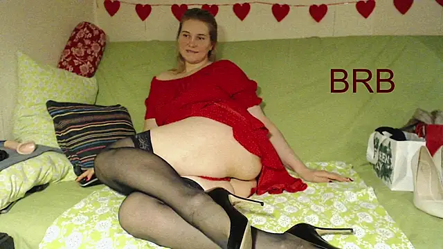 mmmPinUpGirl online show from 03/24/26, 12:10