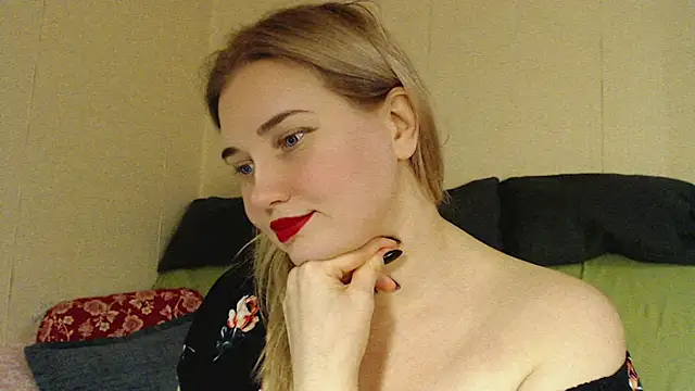 mmmPinUpGirl online show from 10/25/25, 05:46