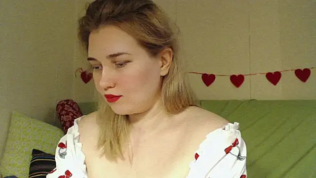 mmmPinUpGirl online show from 03/01/26, 09:53