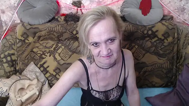Snapshot of MissBekker chatting on 01/02/25, 07:01 MissBekker online show from 01/02/25, 07:01
