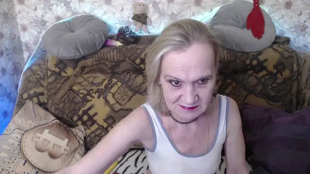Snapshot of MissBekker chatting on 03/06/25, 12:54 MissBekker online show from 03/06/25, 12:54