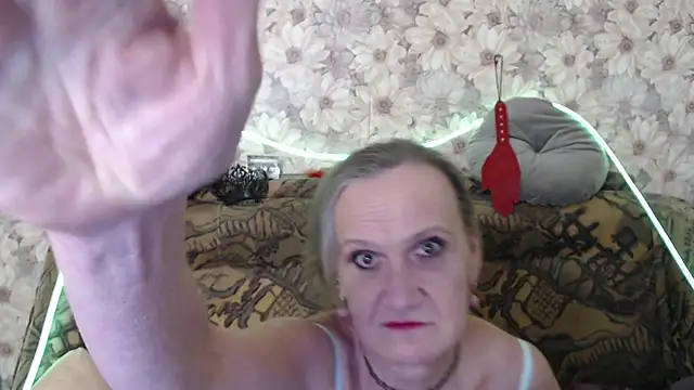 MissBekker online show from 02/12/26, 03:06