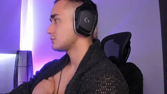 AlexRivera6 online show from 12/24/24, 06:28