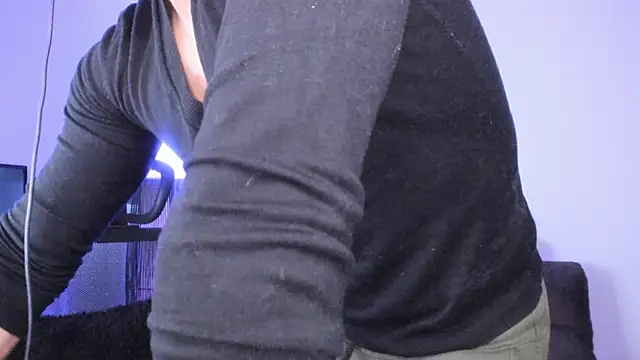 AlexRivera6 online show from 12/22/24, 02:27