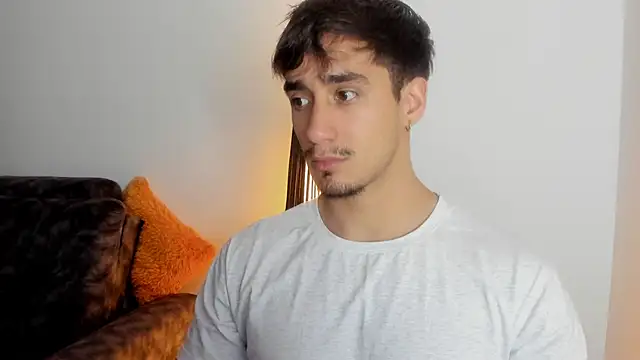 AlexRivera6 online show from 10/30/25, 06:27