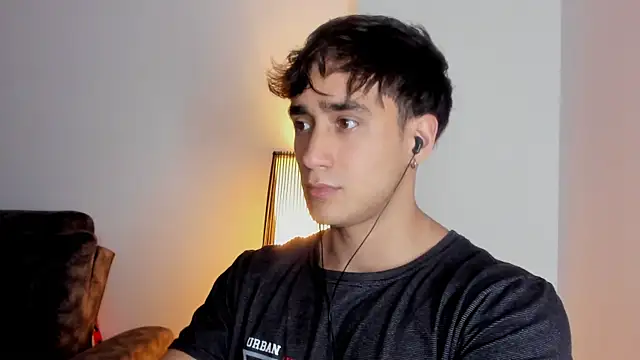 AlexRivera6 online show from 12/16/25, 10:03