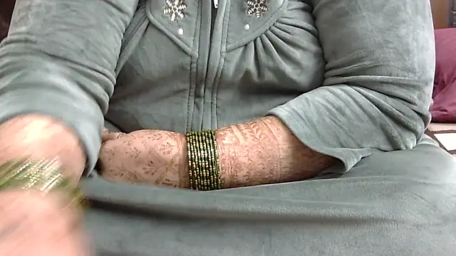 Kavya XX online show from 11/26/25, 01:16