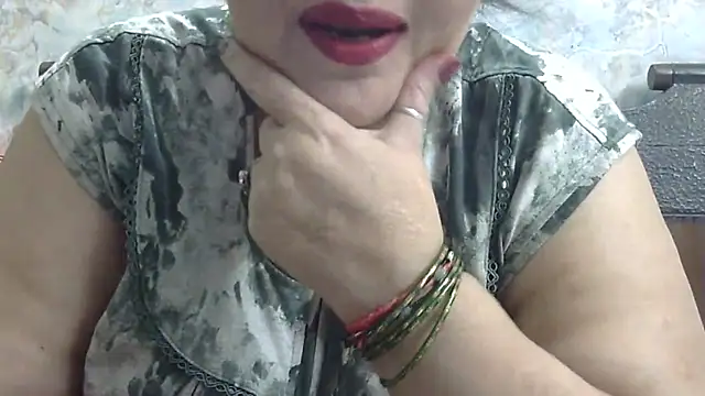 Snapshot of Kavya_XX chatting on 05/11/26, 05:54 Kavya XX online show from 05/11/26, 05:54